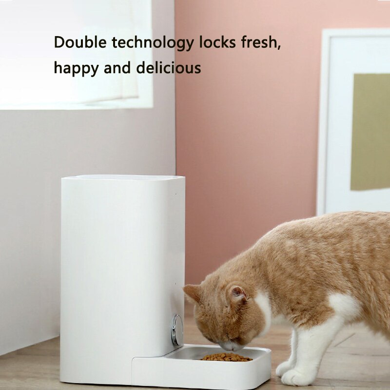 Pet smart feeder mini fresh cat feeding machine feeding machine high-tech pet feeding machine